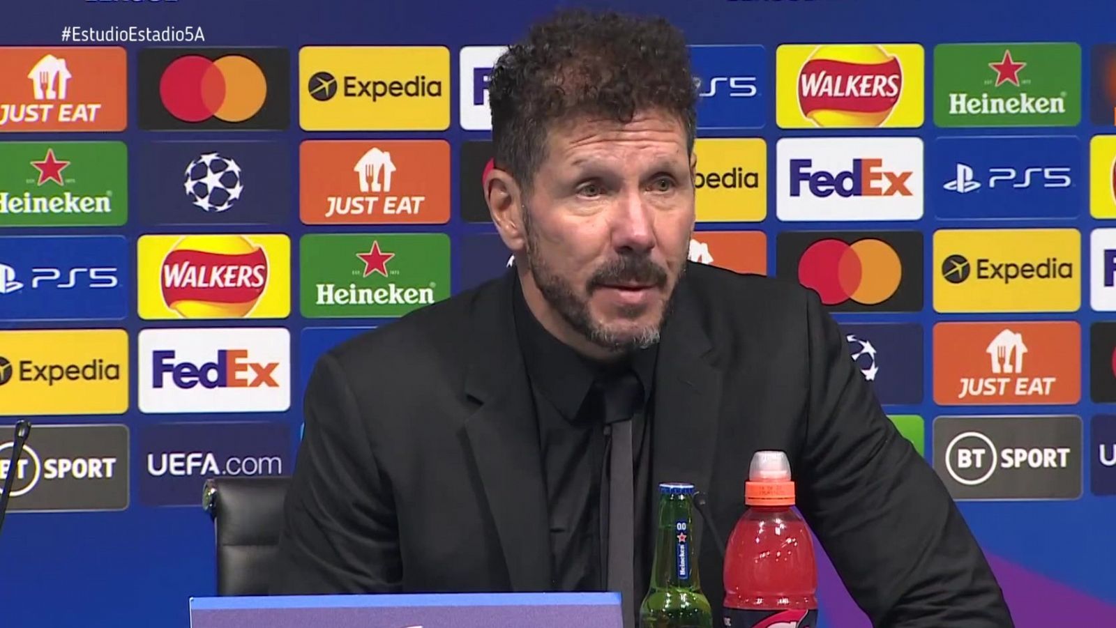 Simeone: "Nosotros jugamos con el pensamiento de pasar la eliminatoria"