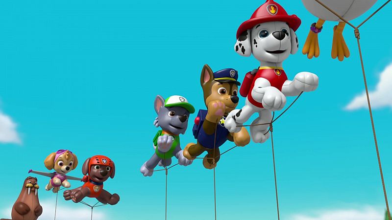 La patrulla salva a los cachorros voladores