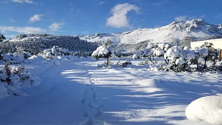 De madrugada, nevadas en el interior este-sudeste. Temperaturas diurnas en ascenso notable en la mitad sur y zona centro