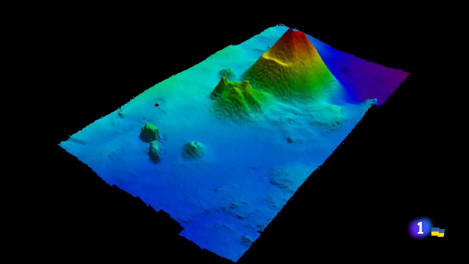 Un cráter submarino de 470 metros de altitud