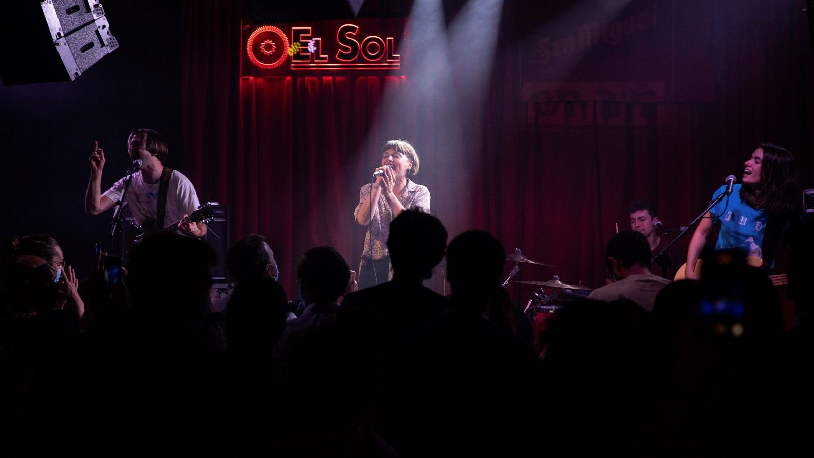 El grupo Belako presenta el documental sobre su música | Ver