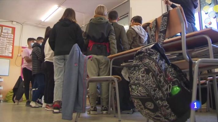 L'Informatiu - Els escolars catalans ja no duran mascareta en tornar de la Setmana Santa
