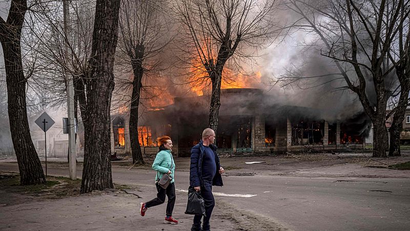 Ucrania pide a sus ciudadanos que abandonen el Donbás a la espera de una gran ofensiva rusa