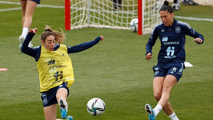 Telediario 1 - España busca ante Brasil un nuevo récord de asistencia de público