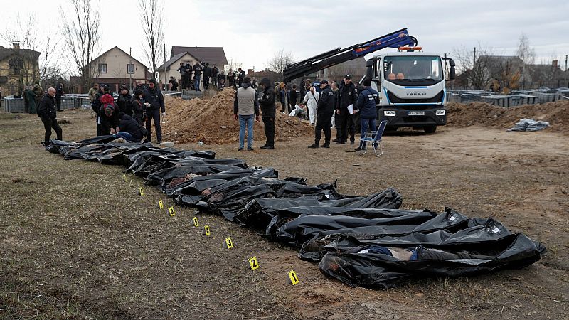 La comunidad internacional investiga la masacre de Bucha
