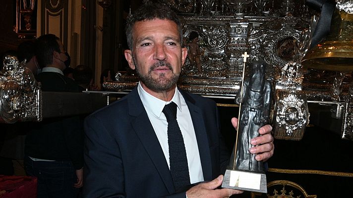 D Corazón - Antonio Banderas se emociona en la Semana Santa de Málaga