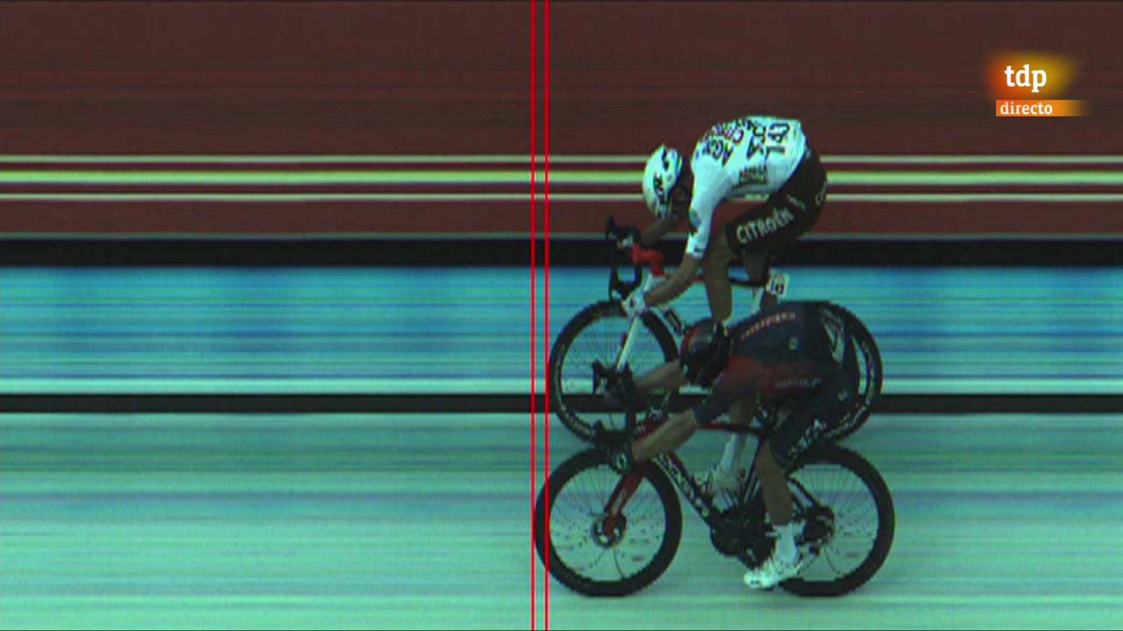 Kwiatkowski gana la Amstel Gold Race en un final de 'photo-finish' frente a Cosnefroy -- Ver ahora