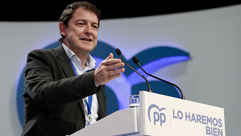 Mañueco será investido presidente de Castilla y León este lunes con los votos de PP y Vox