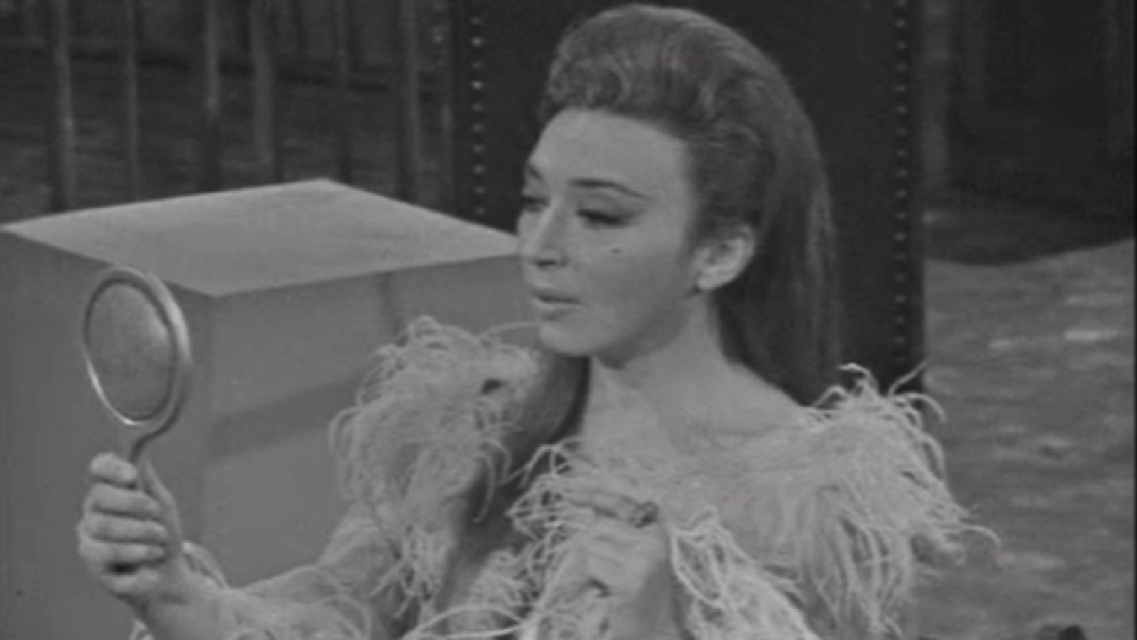 Teatro de siempre - El que recibe las bofetadas - Teatro en el Archivo de RTVE | Ver