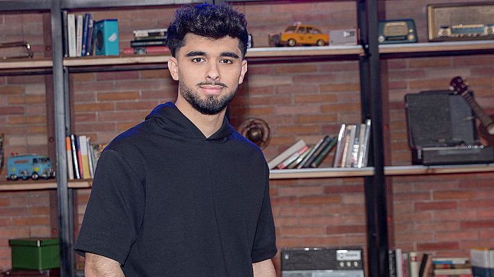 Stage Calling - Stage Calling - Programa 5: Julio Benavente canta una versión en acústico de "Dile que la quiero"