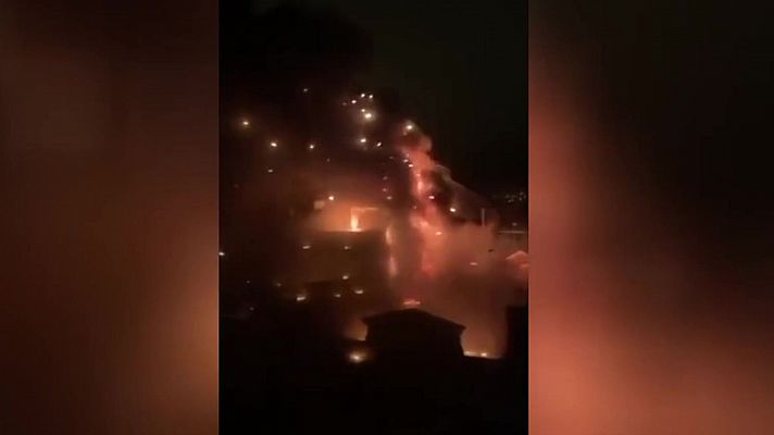 Cuatro heridos, uno grave, en un incendio en Barcelona