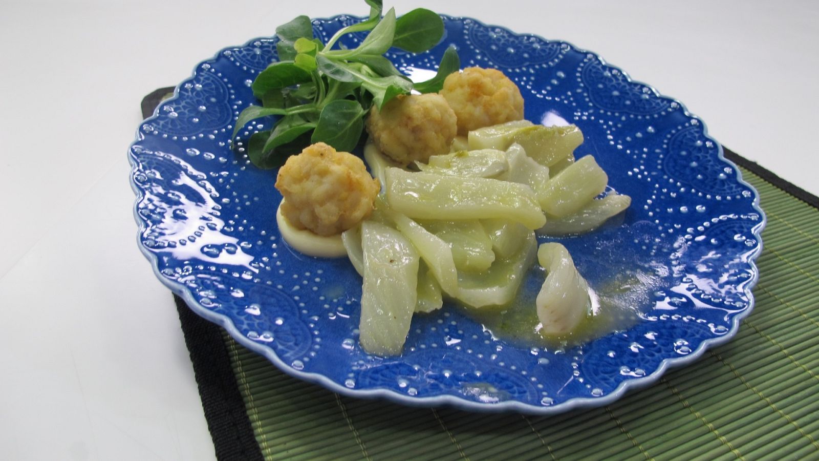 Sergio cocina - Albóndigas de merluza con hinojo - Ver ahora