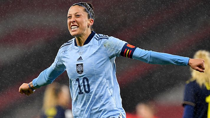 Fútbol - Jenni Hermoso: "Somos ambiciosas y esta victoria es todo un logro"