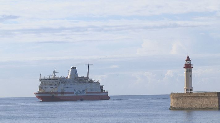 Esta noche sale el primer barco a Nador