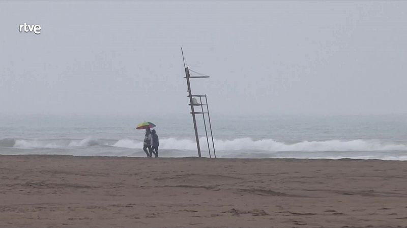 Precipitaciones localmente persistentes en el sur de Valencia, norte de Alicante y bajo Ebro. Intervalos de viento fuerte en Baleares y litoral valenciano - ver ahora