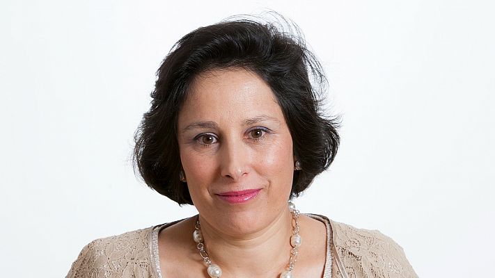 Telediario 2 - Asunción Gómez-Pérez ocupa el sillón de la 'q' minúscula de la RAE