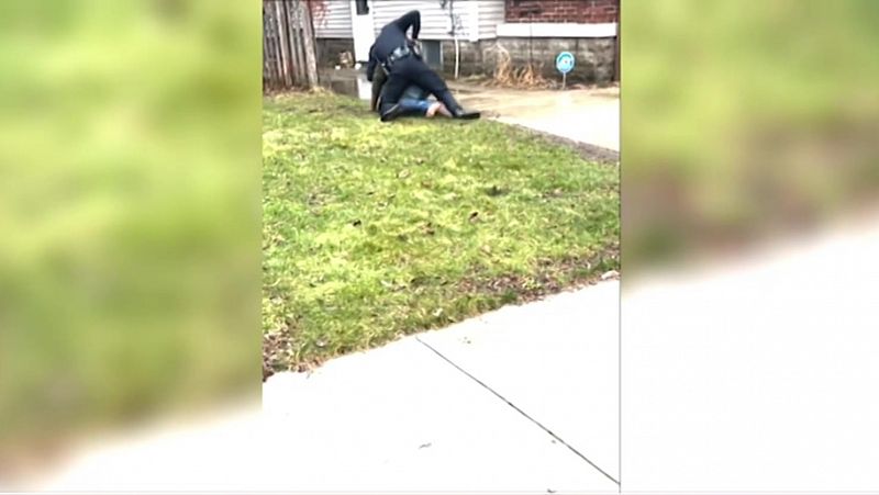 Un policía mata a un hombre afroamericano en Michigan en un control de tráfico