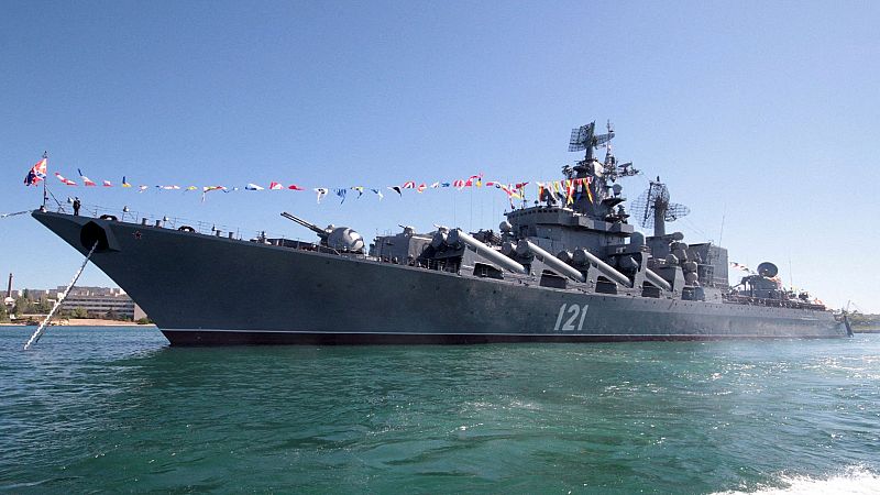 Rusia pierde su buque insignia en el Mar Negro