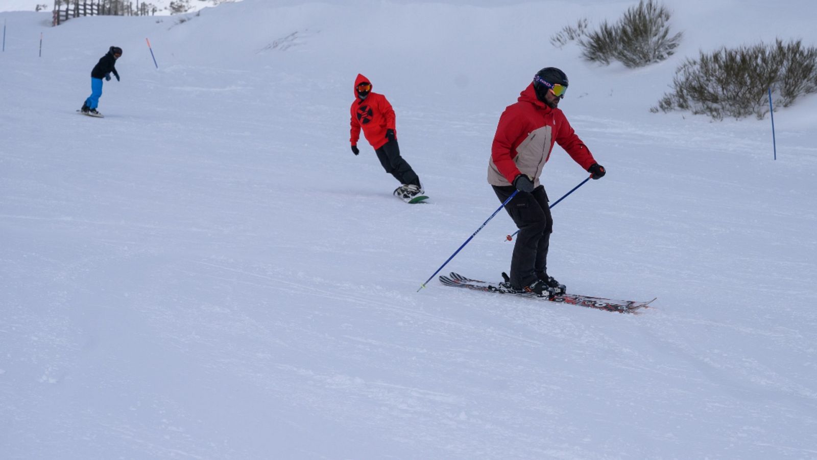 Últimos días de nieve con una alta ocupación en las estaciones de esquí