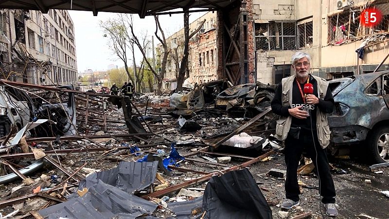 RNE en Ucrania | Rusia ataca un centro comercial en Járkov - Escuchar ahora