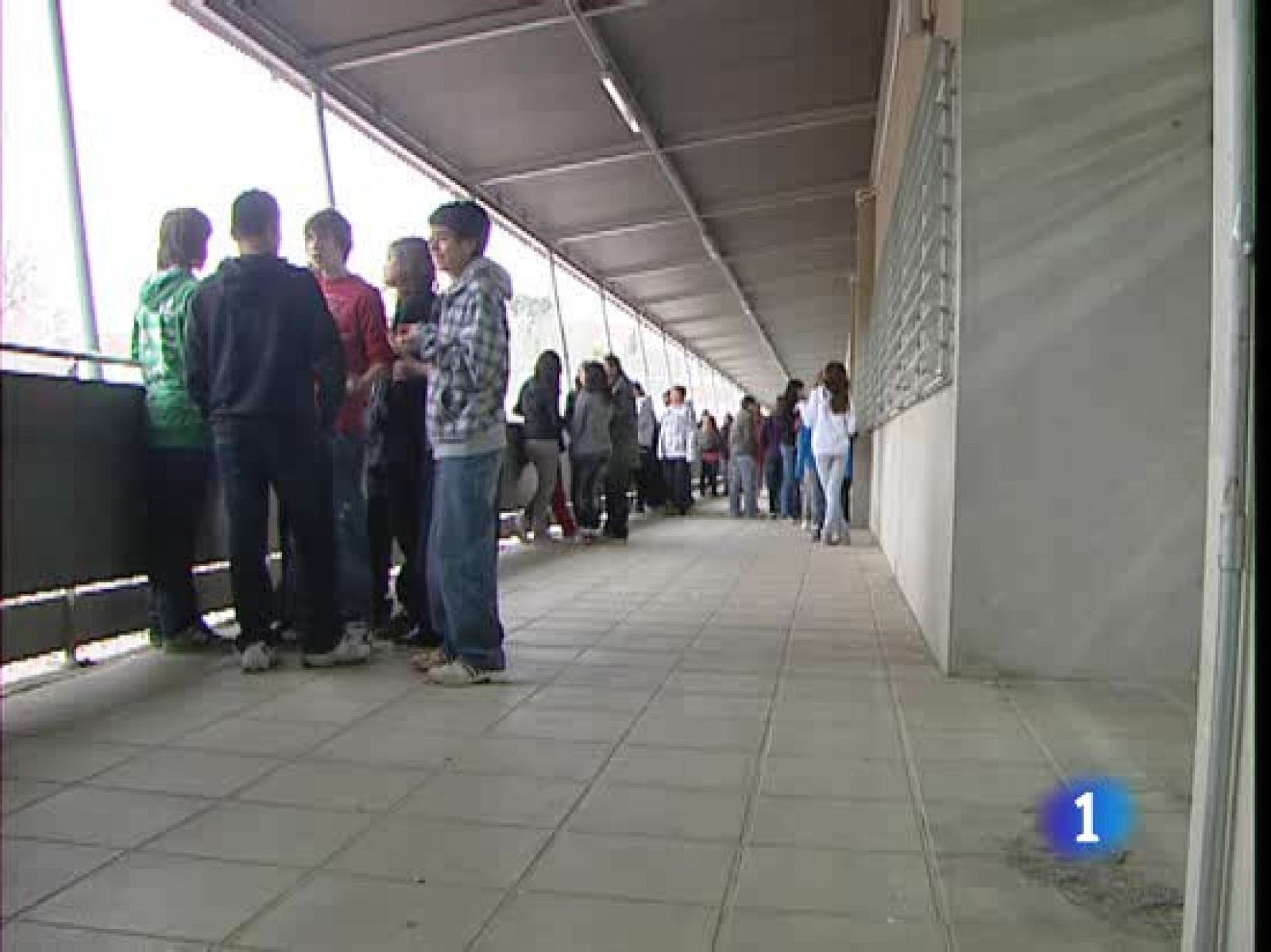En Cataluña, los chicos que falten reiteradamente a clase o se comporten mal realizarán trabajos para su escuela | Ver