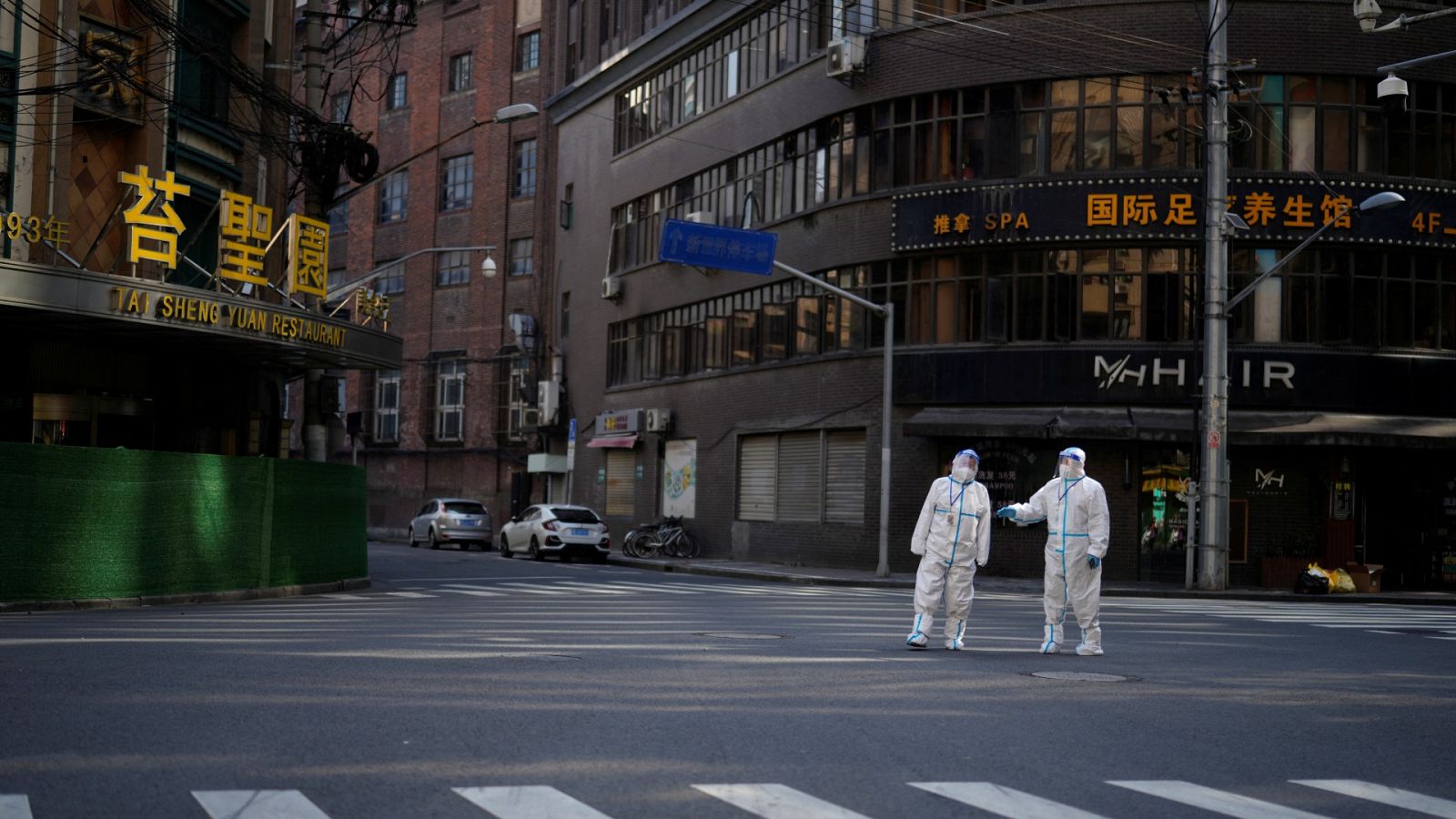 Resistencia en Shanghái ante los confinamientos estrictos por la COVID