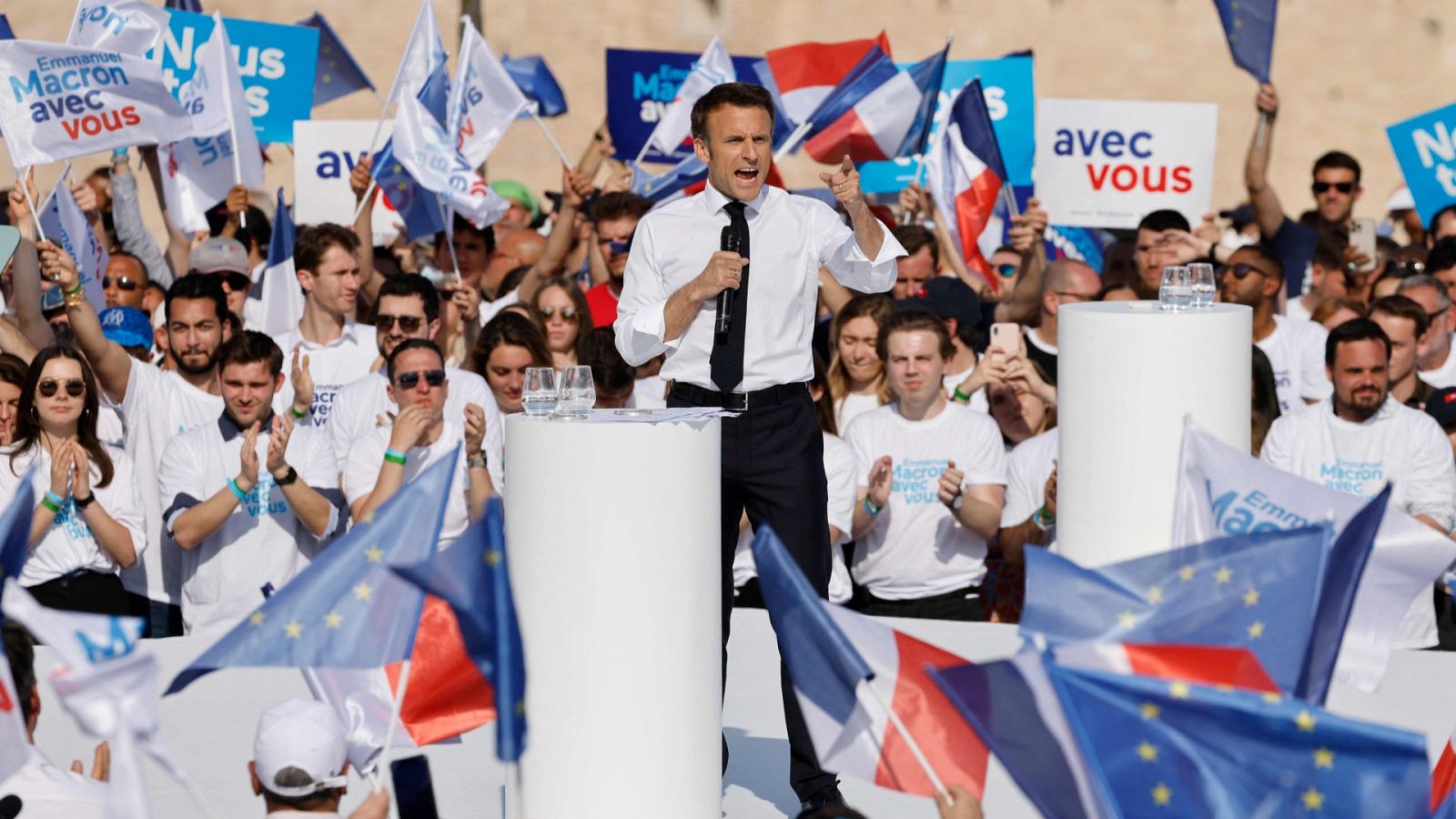 Elecciones en Francia: Macron lanza un mensaje ecologista en Marsella