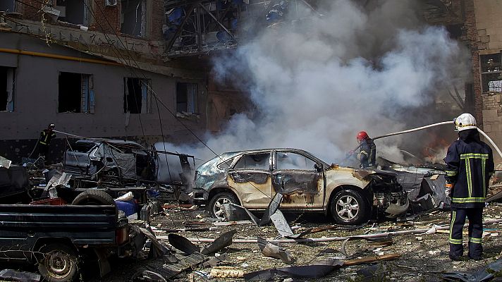 Telediario Fin de Semana - Telediario 2 en 4' - 16/04/22