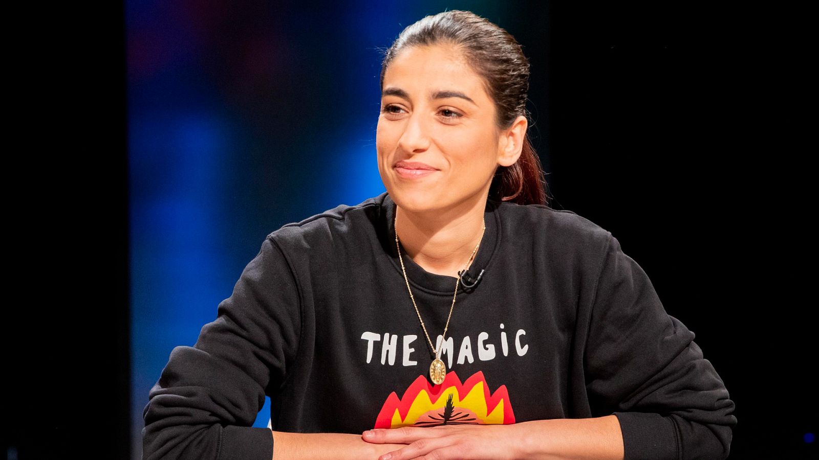 Versión española - Coloquio: Carmen y Lola - ver ahora