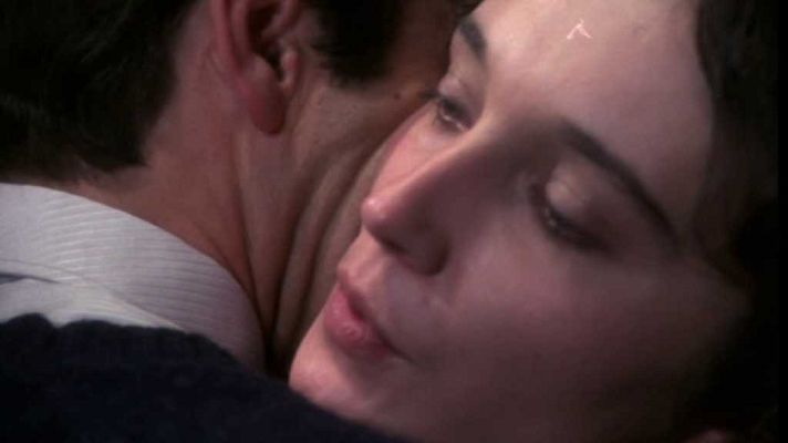 Los gozos y las sombras - Capítulo 10