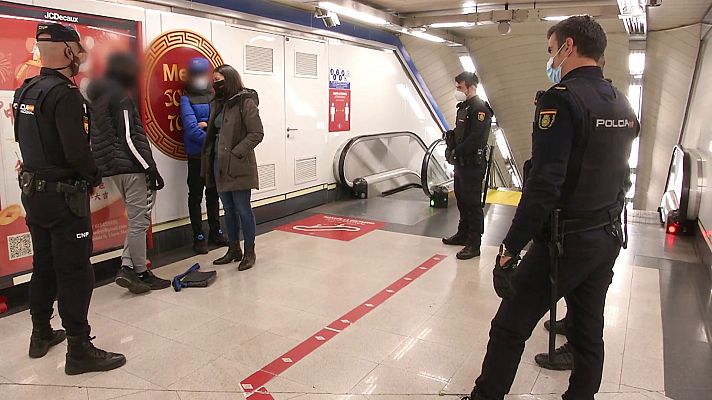 Comando Actualidad - Sumario de "Bandas, la lucha en la calle", programa de Comando Actualidad