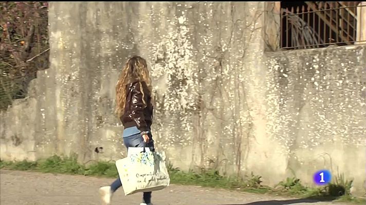 Telexornal - Galicia - Carné para coidadores de gatos de rúa