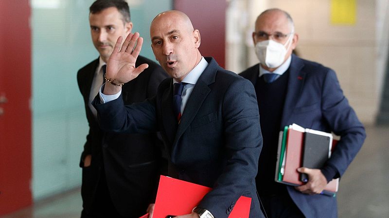 Rubiales habría pagado su piso de alquiler con dinero de la Federación