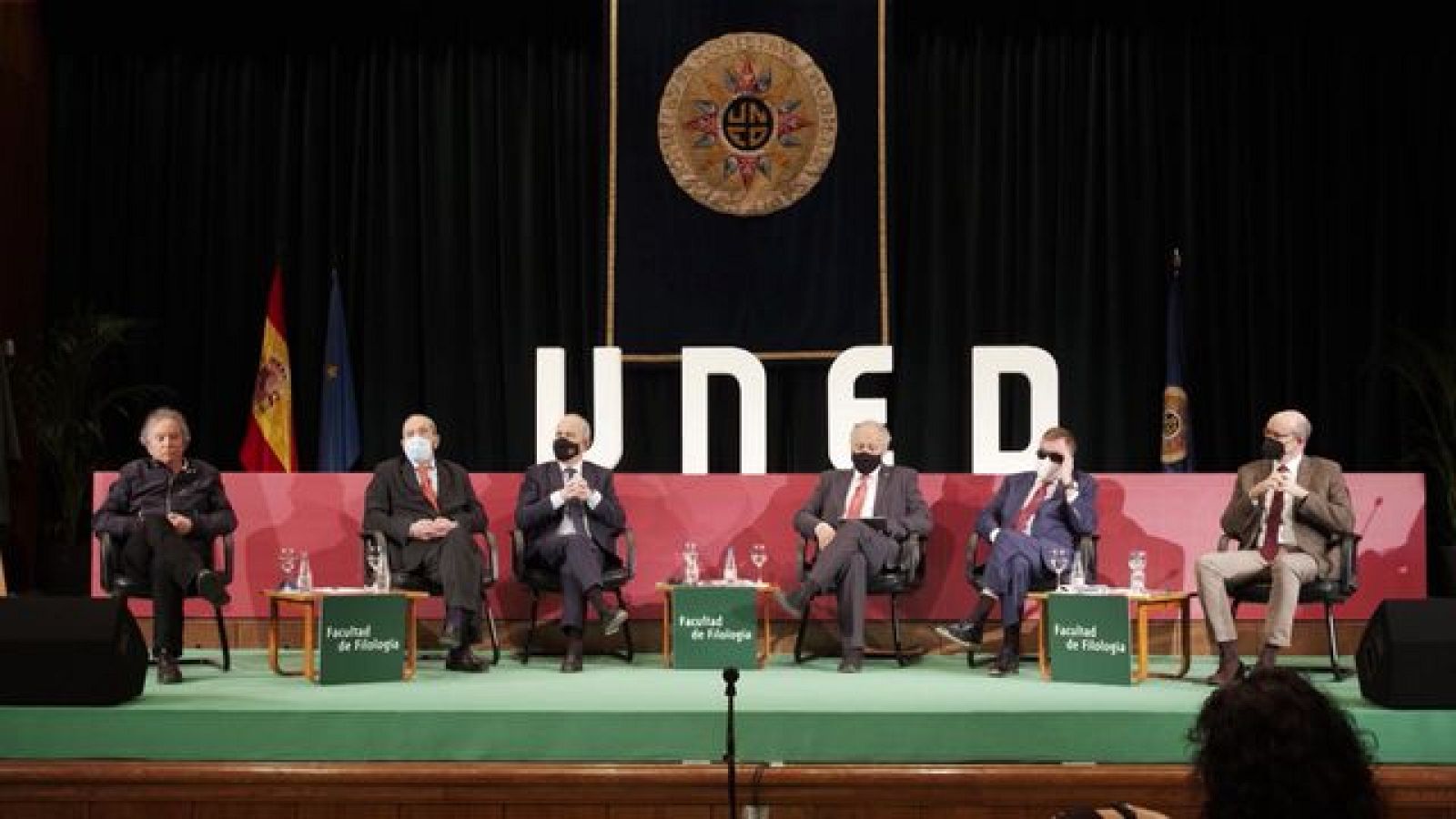 Hablemos de historia. Mesa redonda en la Facultad de Filología