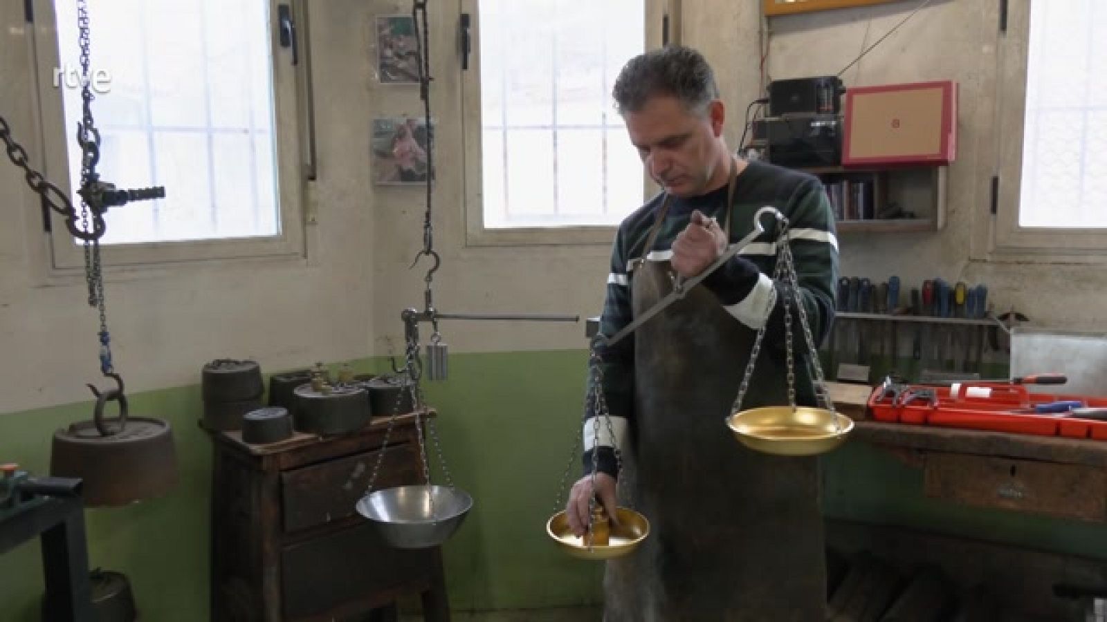 Aquí la Tierra - Balanzas romanas y romaneros