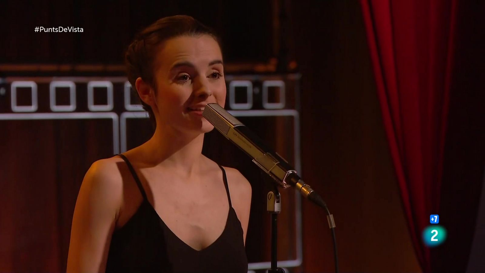 Punts de vista - Andrea Motis interpreta en directe 'Babies'  / 'I had to write a song for you '