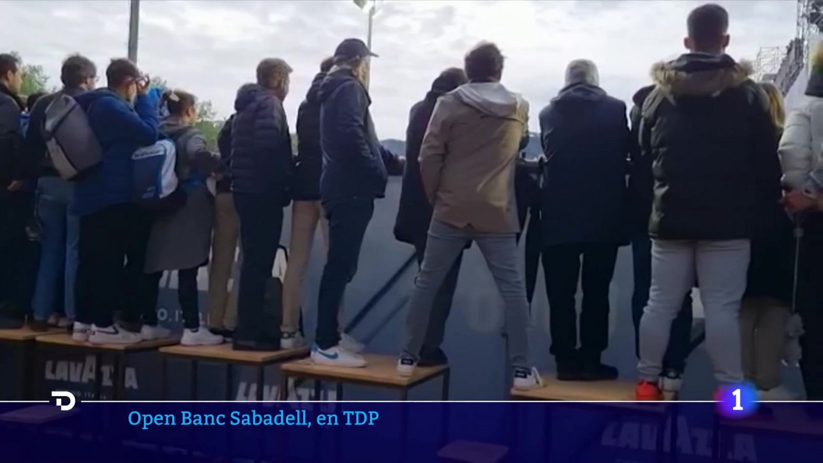 Tsitsipas pasa ronda en una jornada convulsa por la lluvia en el Godó -- Ver ahora