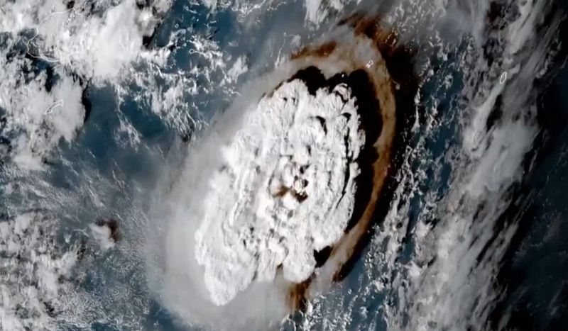 Investigadores españoles calculan cuánto tardó en dar la vuelta al mundo la onda expansiva del volcán en Tonga