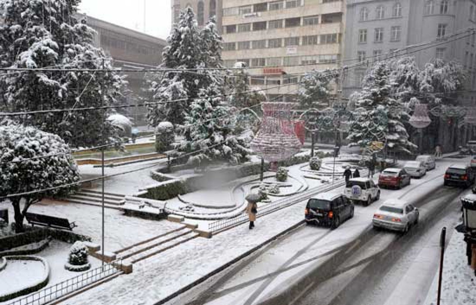 Media España sigue de blanco | Ver