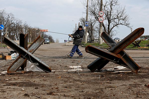 Informativo 24h - Igor Zhovkva, asesor especial de Zelenski: "Mariúpol no se va a rendir en ningún caso"