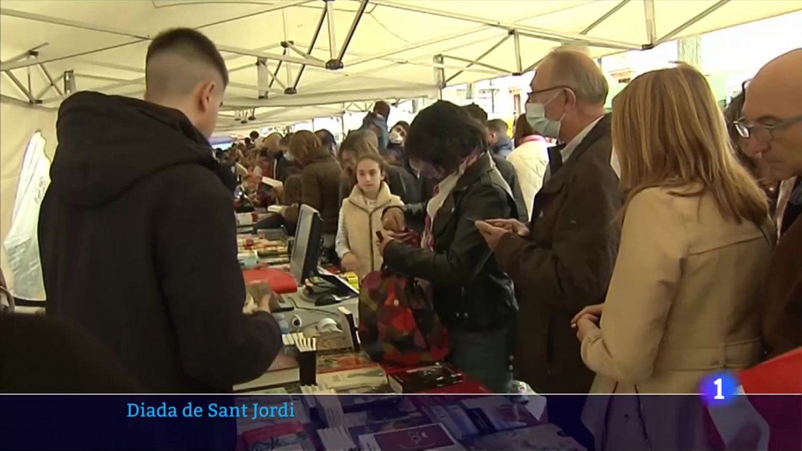 Més sol i il·lusió a la rambla Ferran de Lleida   