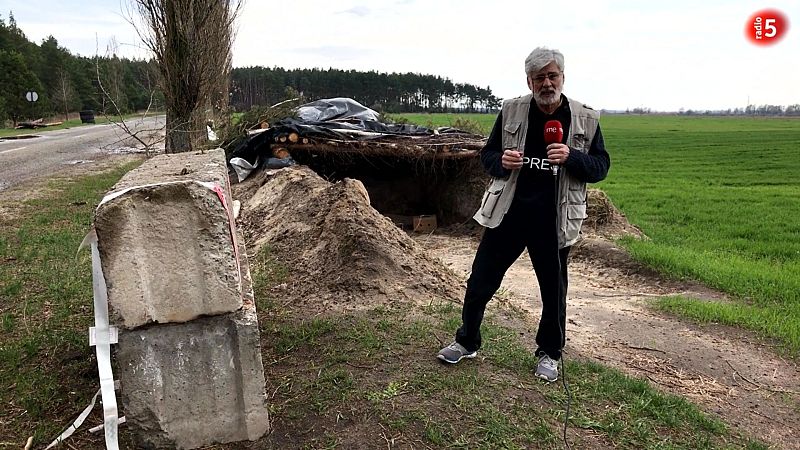 Carreteras vacías y desolación durante el camino al sureste de Ucrania - Escuchar ahora