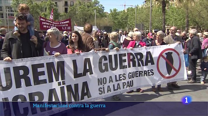 L'Informatiu - Centenars de persones demanen la pau