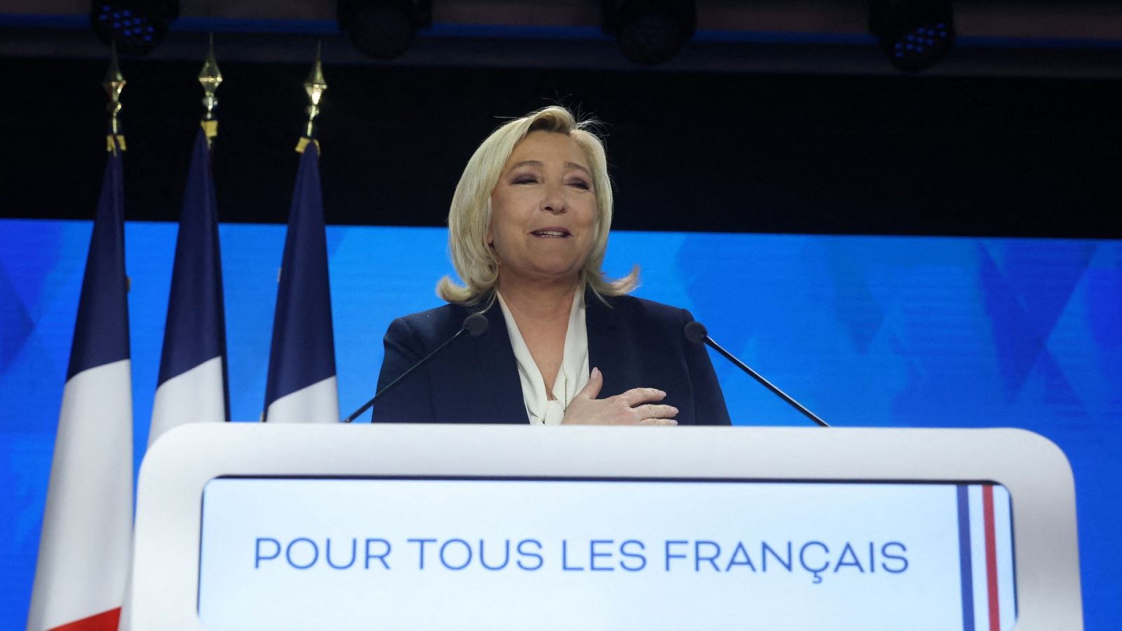 Le Pen: "Lanzamos esta noche la gran batalla electoral de las elecciones legislativas"