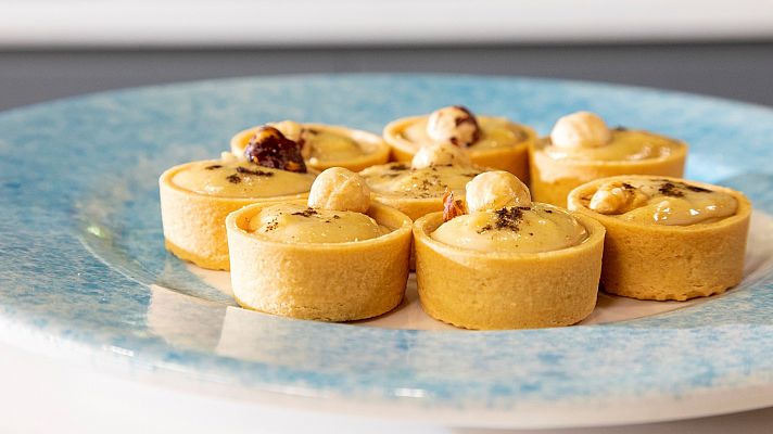 Tartaletas rellenas de crema de avellana