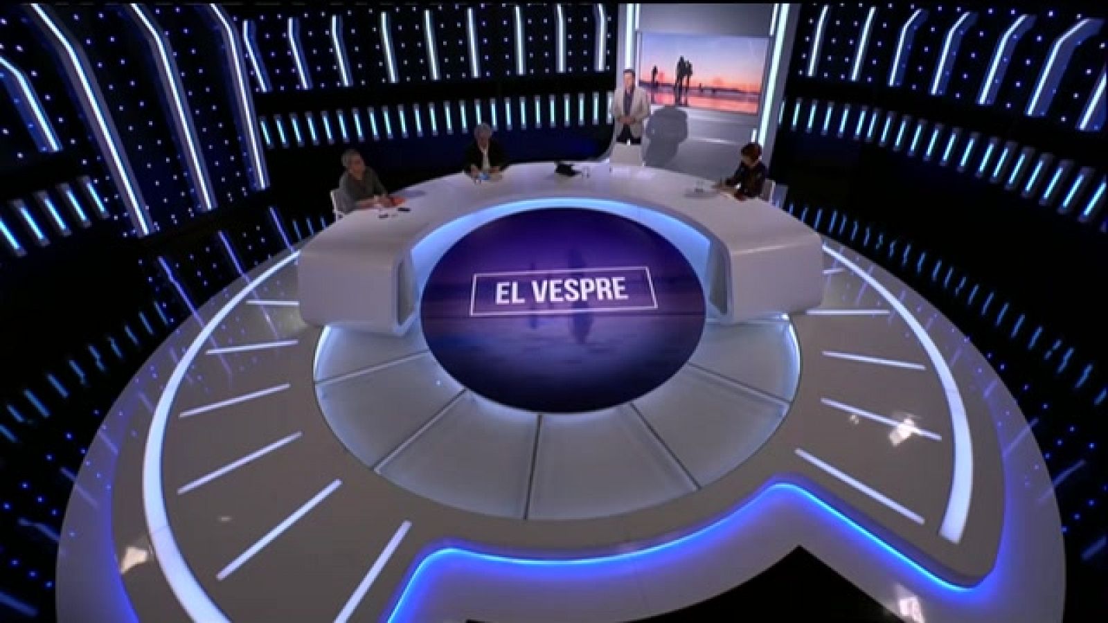 El Vespre - 25/04/2022