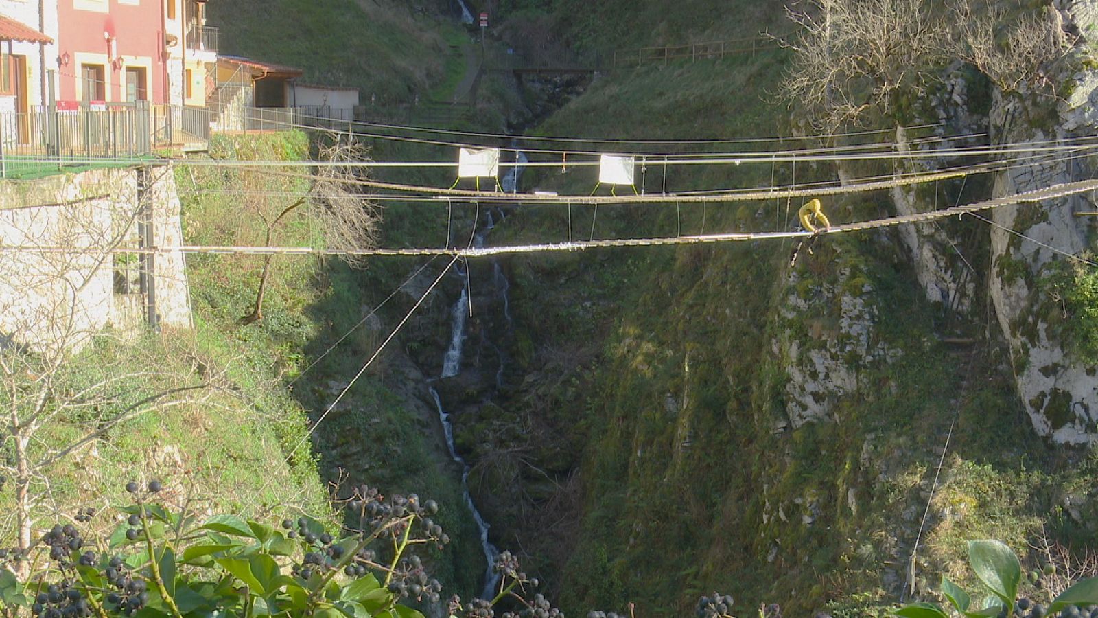 Promo de "Único habitante" - Comando Actualidad | Ver