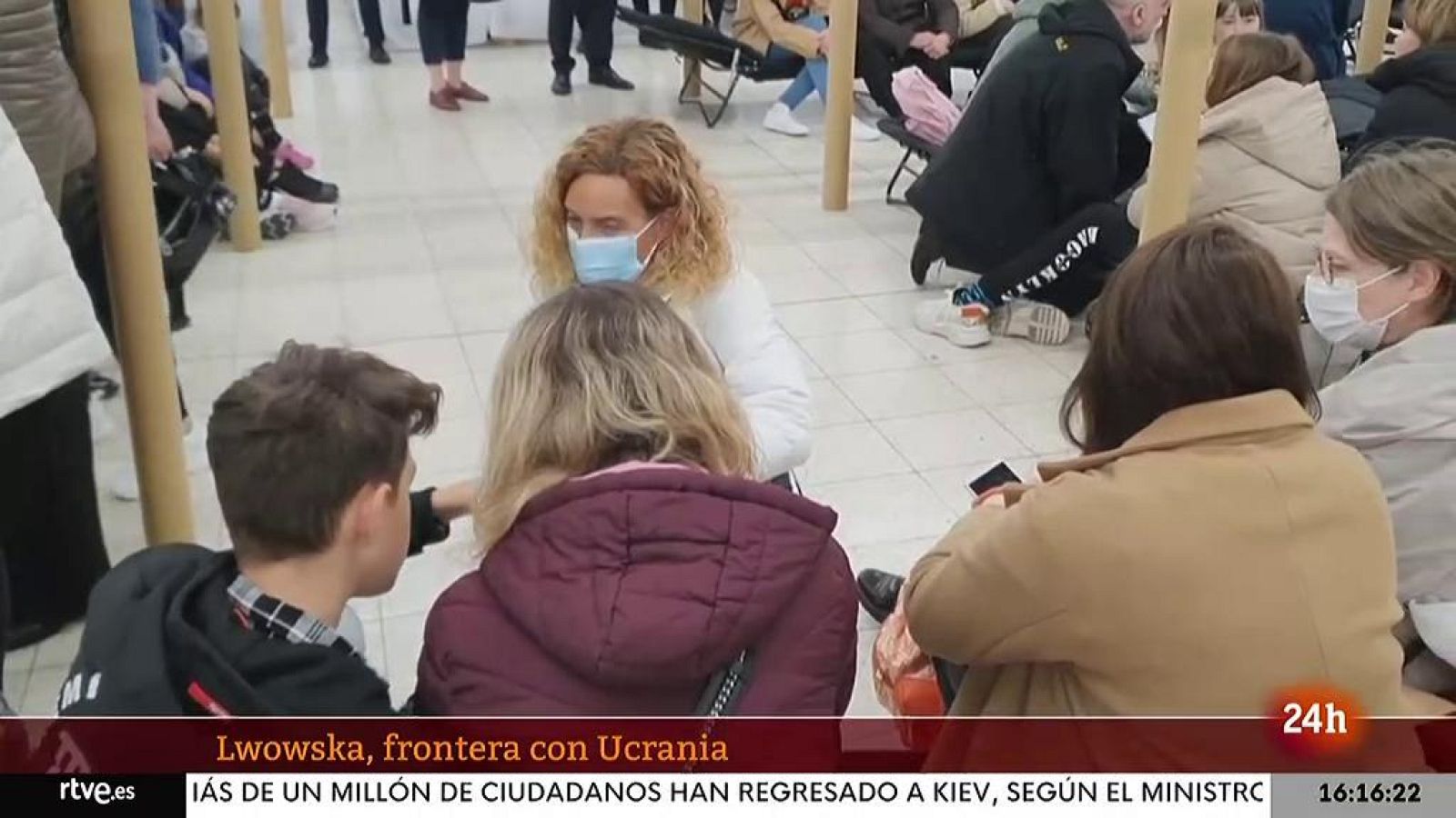 Parlamento - Conoce el Parlamento - Batet visita a los refugiados ucranianos - 23/04/2022