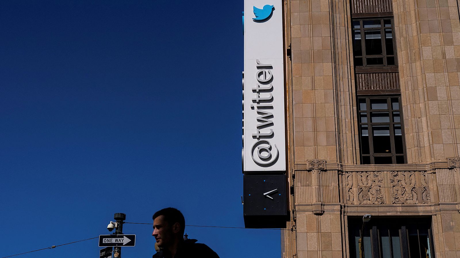 ¿Qué planes tiene Elon Musk para Twitter después de comprarlo? | Ver