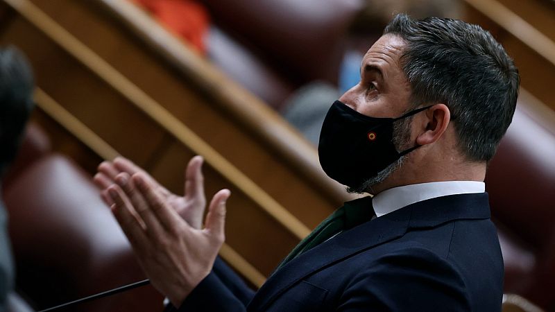 Abascal critica a Sánchez por pactar con los independentistas "a los que un día espía y al siguiente entregan los secretos de Estado"